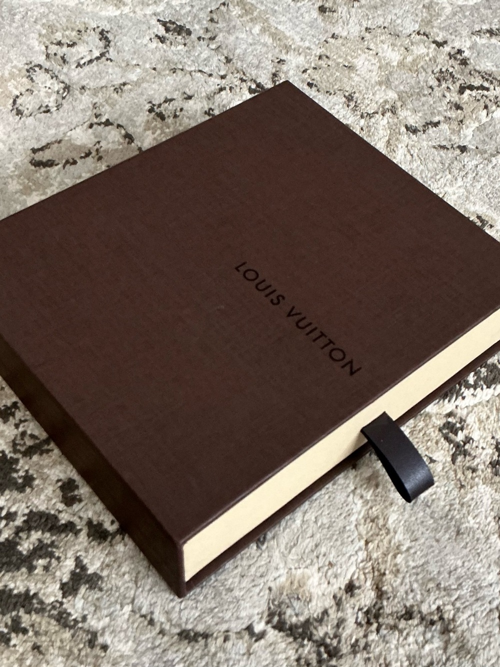 Authentic LOUIS VUITTON accessory box 🎁